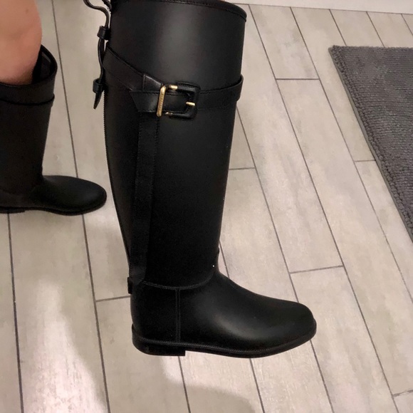Burberry Roscot Riding Rain Boots - Picture 2 of 6
